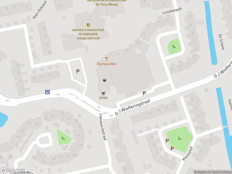 Ambulance met grote spoed naar de Leeuwerikstraat in Weesp