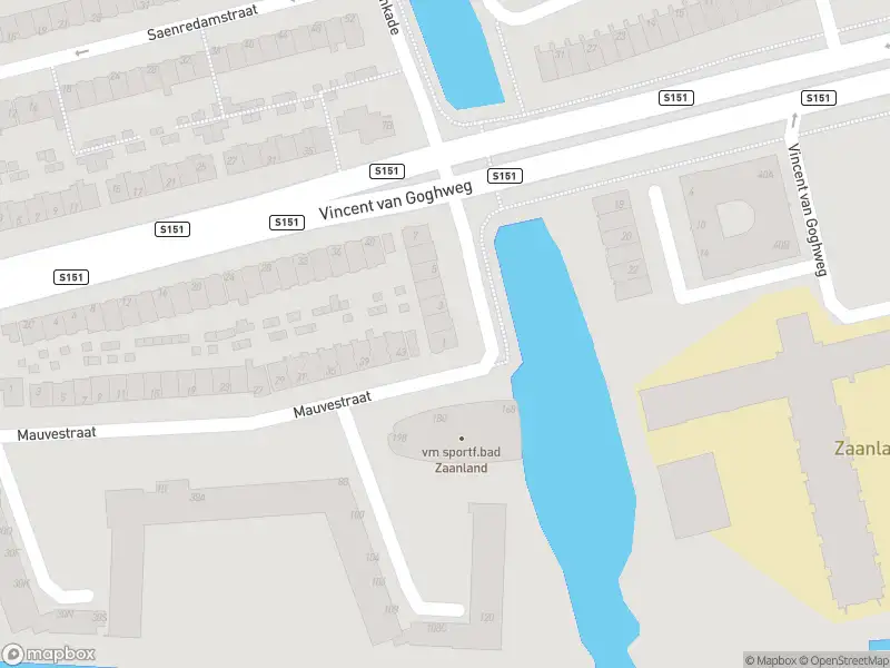 Ambulance met grote spoed naar de Jan van Goyenkade in Zaandam