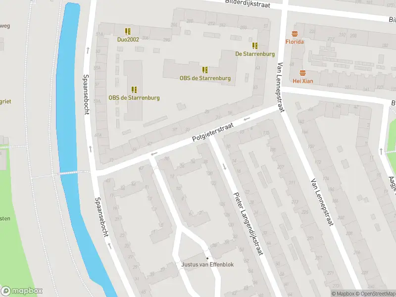 Ambulance met grote spoed naar de Potgieterstraat in Rotterdam