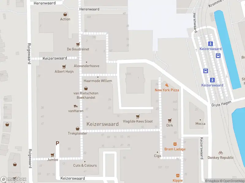 Ambulance met grote spoed naar de Guldenwaard in Rotterdam