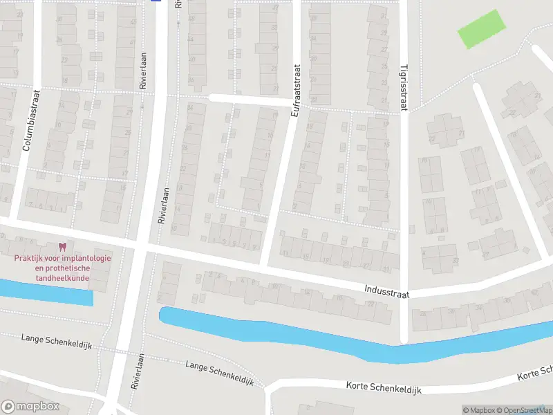 Ambulance met grote spoed naar de Eufraatstraat in Spijkenisse