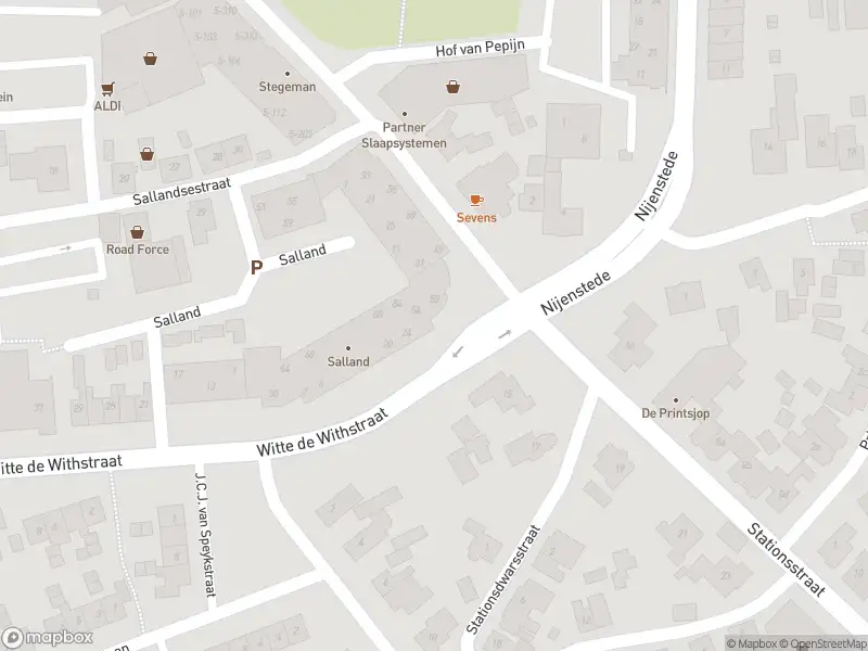 Ambulance met gepaste spoed naar de Karel Doormanlaan in Hardenberg vanwege een liftopsluiting