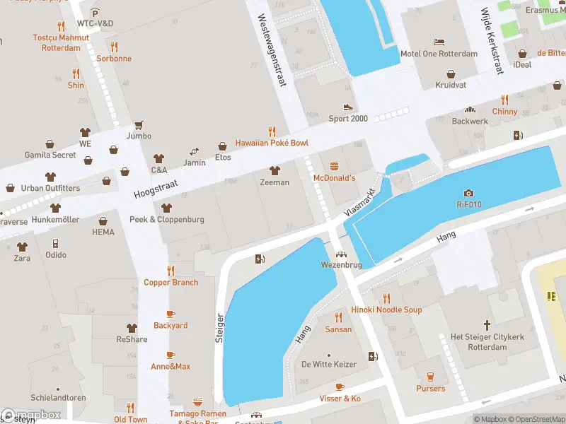 Ambulance met grote spoed naar de Steiger in Rotterdam