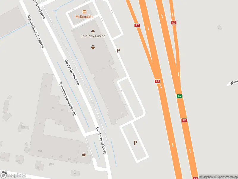 Brandweer met gepaste spoed naar de Burgemeester Frans Cortenraadstraat in Gronsveld vanwege een liftopsluiting