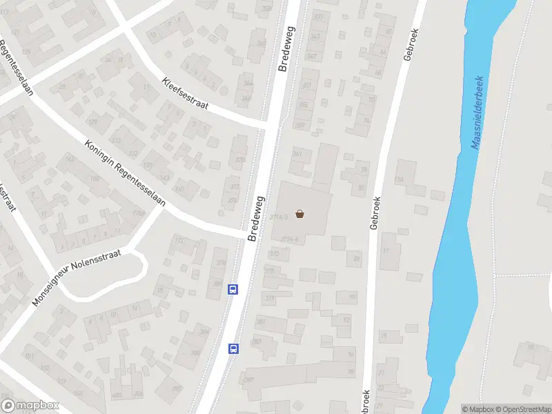 Brandweer met grote spoed naar de Vondelstraat in Roermond vanwege gebouwbrand