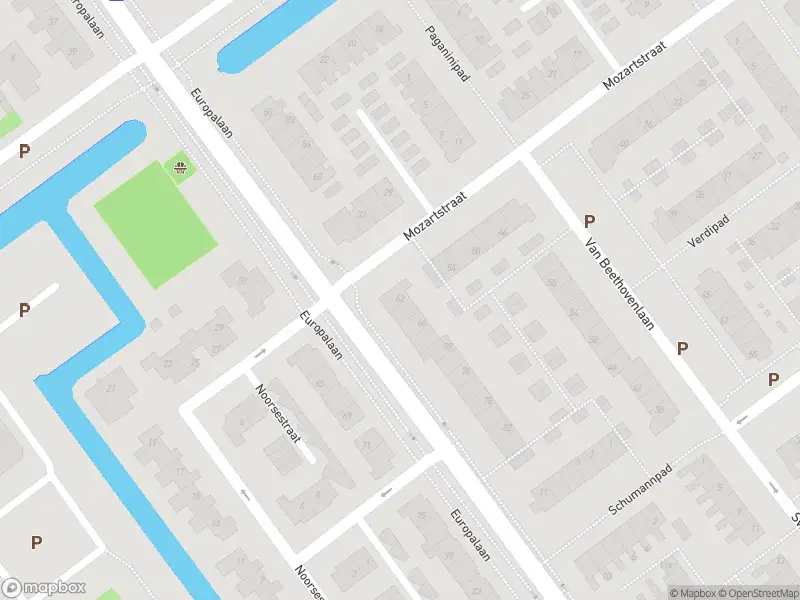 Ambulance met grote spoed naar de Europalaan in Nieuwerkerk aan den IJssel