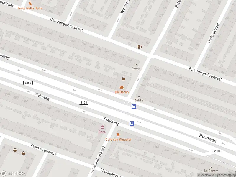 Ambulance met grote spoed naar de Pleinweg in Rotterdam