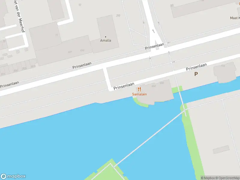 Ambulance met gepaste spoed naar de Prinsenlaan in Rotterdam
