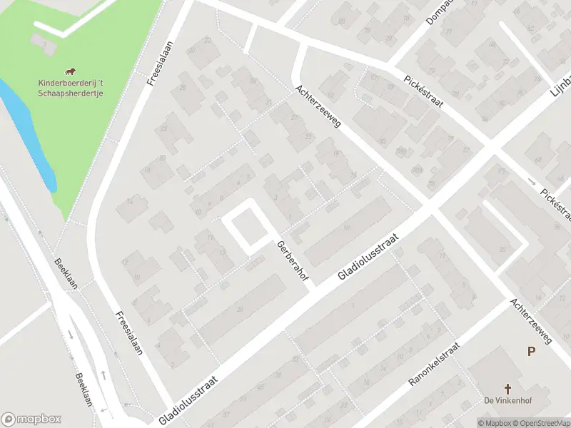 Ambulance met grote spoed naar de Gerberahof in Noordwijk