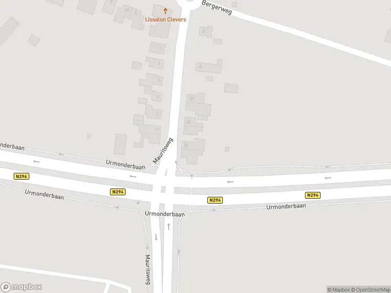 112 melding Politie naar de Mauritsweg in Sittard vanwege aanrijding met letsel