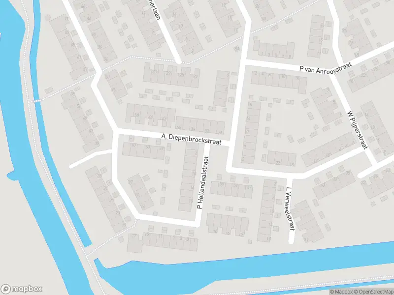 Ambulance met grote spoed naar de P. Hellendaalstraat in Spijkenisse
