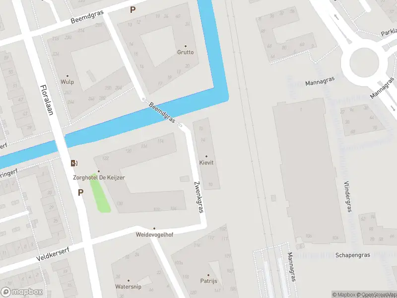Ambulance met grote spoed naar de Zwenkgras in Pijnacker