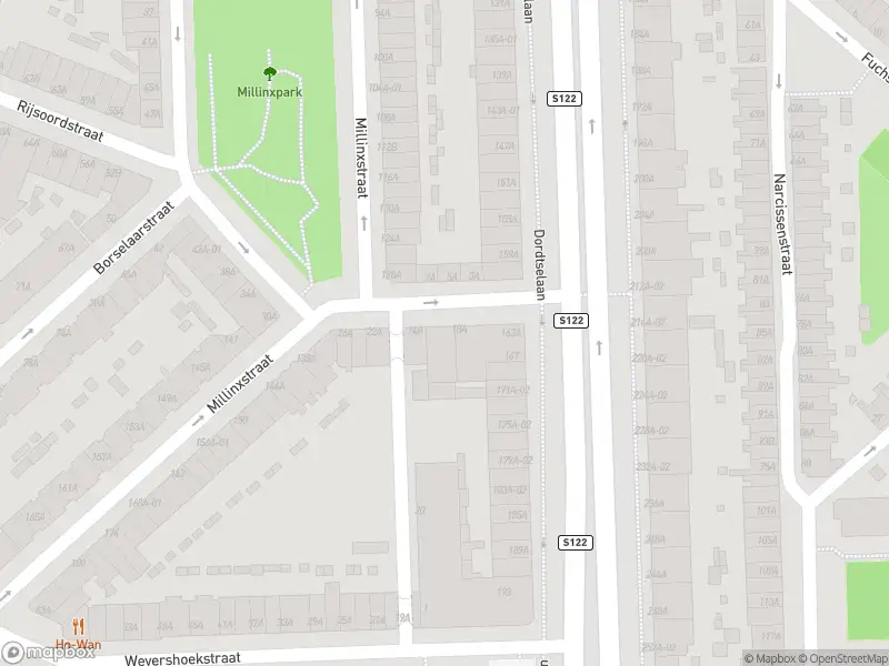 Ambulance met grote spoed naar de Rijsoordstraat in Rotterdam