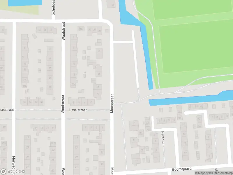 Ambulance met grote spoed naar de Maasstraat in Barendrecht