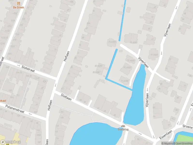 Ambulance met grote spoed naar de Hoflaan in Rotterdam