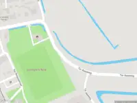 Brandweer met gepaste spoed naar de Doude van Troostwijkstraat in Nieuwer Ter Aa