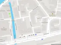 Brandweer met grote spoed naar de Posthoornsteeg in Leeuwarden vanwege gebouwbrand