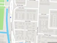 Ambulance met gepaste spoed naar de Jansen-akker in Barendrecht