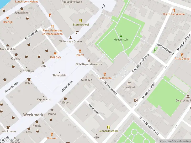 Ambulance met gepaste spoed naar de Nieuwstraat in Dordrecht