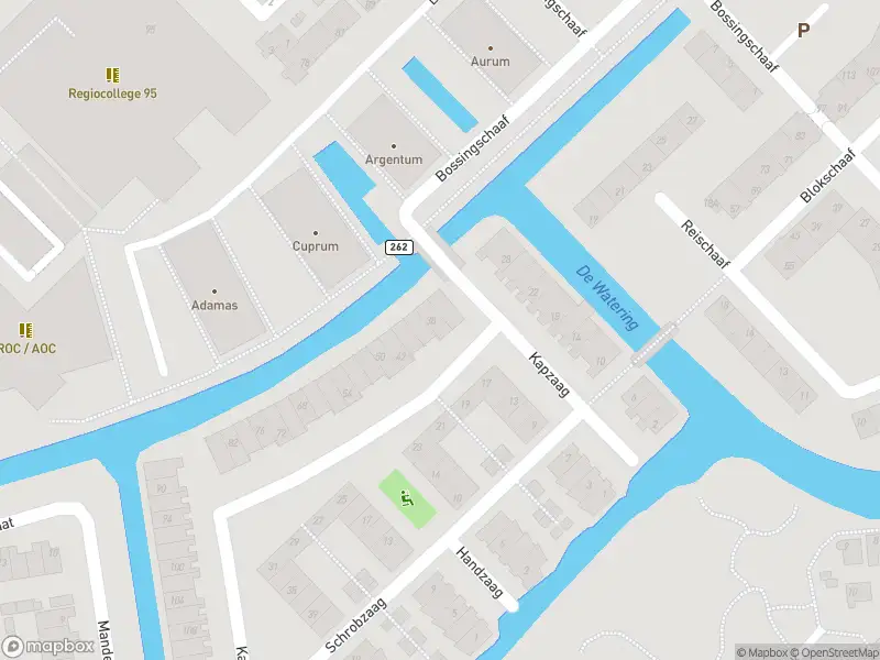 Ambulance met grote spoed naar de Kapzaag in Zaandam