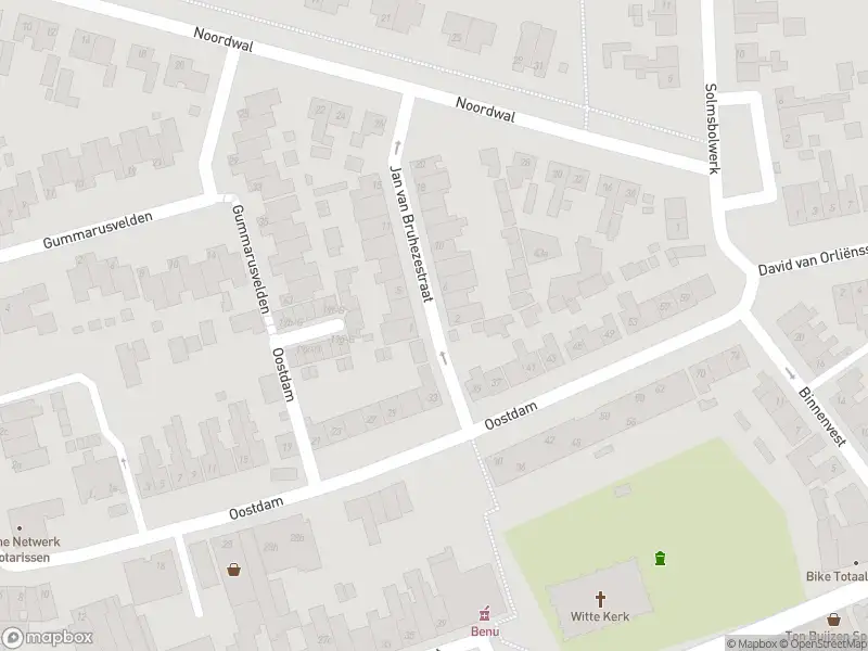 Politie met grote spoed naar de Jan van Bruhezestraat in Steenbergen vanwege letsel