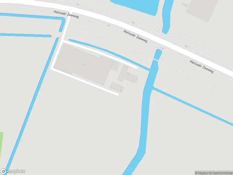 Ambulance met gepaste spoed naar de Heilooër Zeeweg in Egmond aan den Hoef