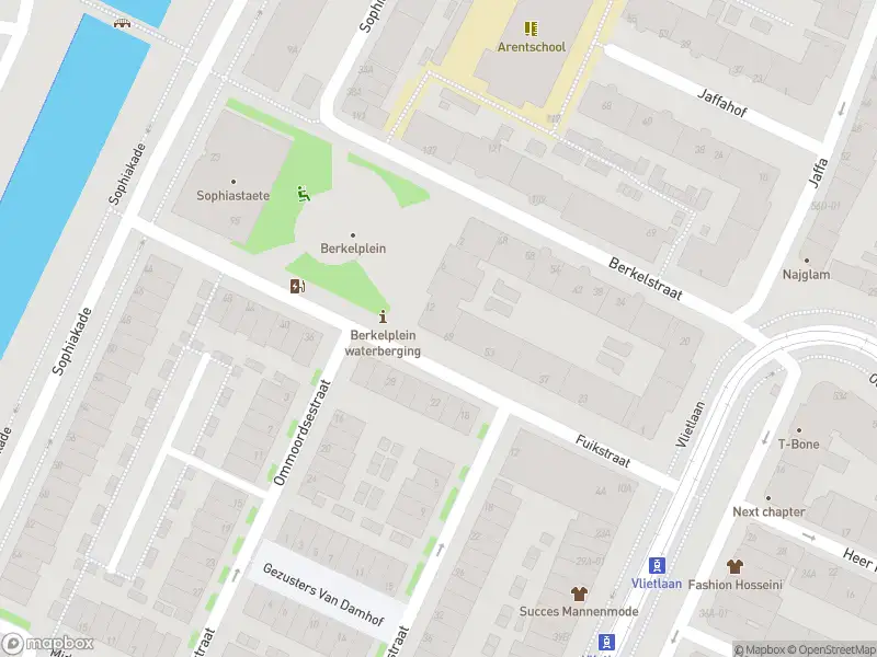 Ambulance met gepaste spoed naar de Fuikstraat in Rotterdam