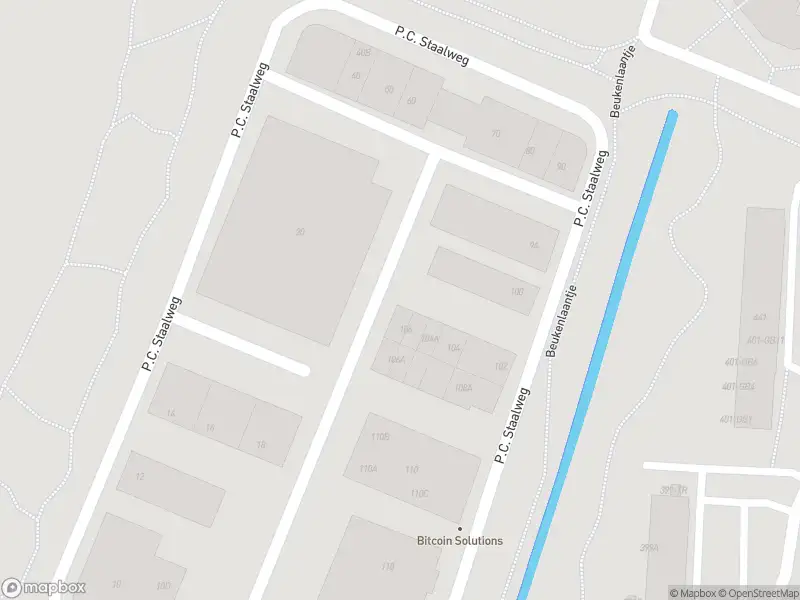 Brandweer met grote spoed naar de P.C. Staalweg in Bilthoven vanwege gebouwbrand