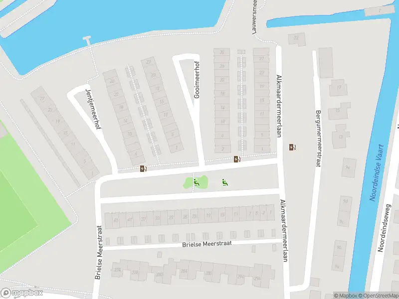 Ambulance met grote spoed naar de Gooimeerhof in Berkel en Rodenrijs