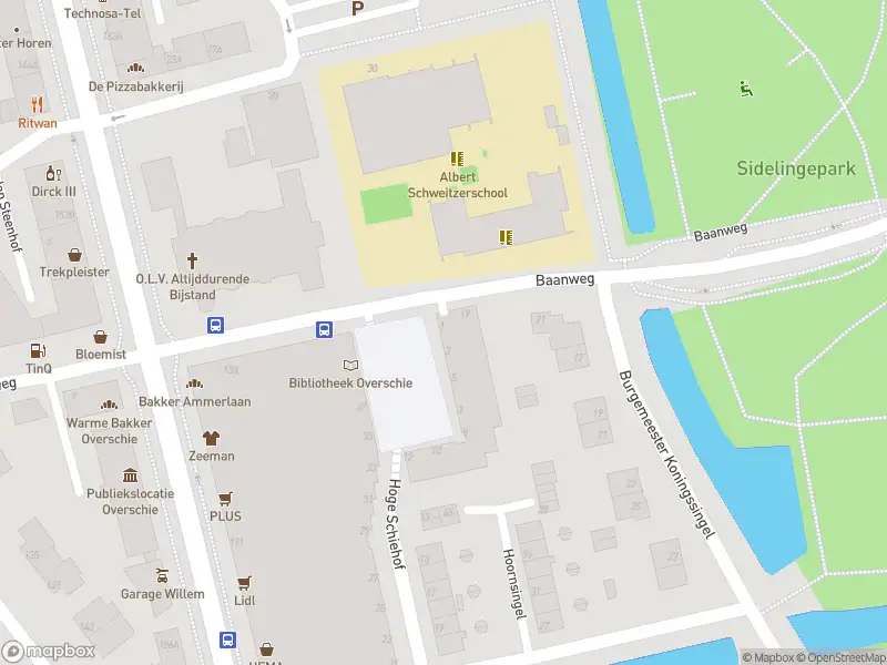 Ambulance met grote spoed naar de Hoge Schiehof in Rotterdam