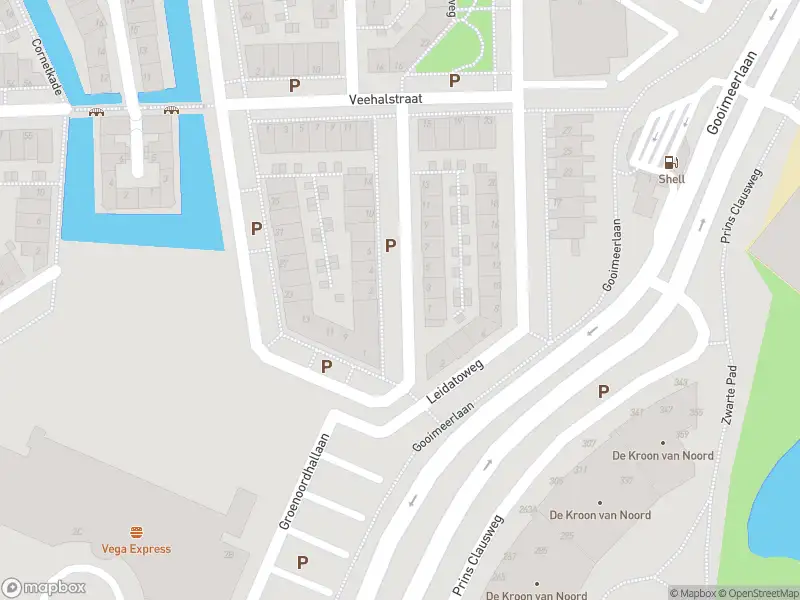 Ambulance met gepaste spoed naar de Stedenspelstraat in Leiden