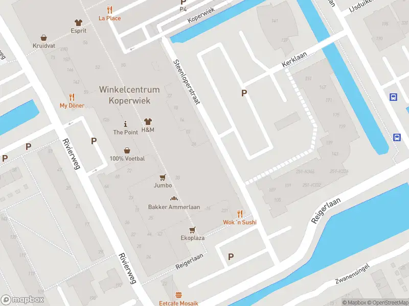 Ambulance met gepaste spoed naar de Steenloperstraat in Capelle aan den IJssel