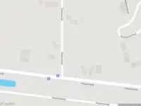 Politie met grote spoed naar de Hoevenseweg in Etten-Leur vanwege letsel