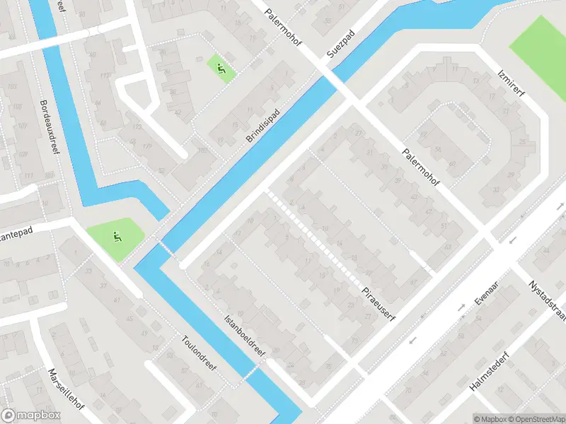 Ambulance met grote spoed naar de Piraeuserf in Rotterdam