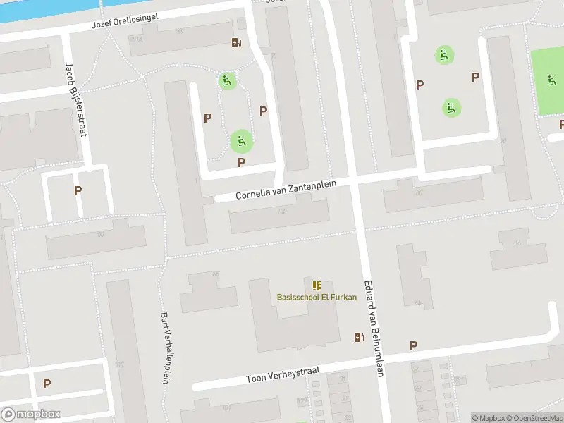 Ambulance met grote spoed naar de Cornelia van Zantenplein in Schiedam