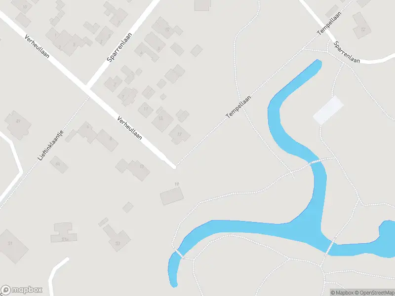 Brandweer met gepaste spoed naar de Loolaan in Driebergen-Rijsenburg