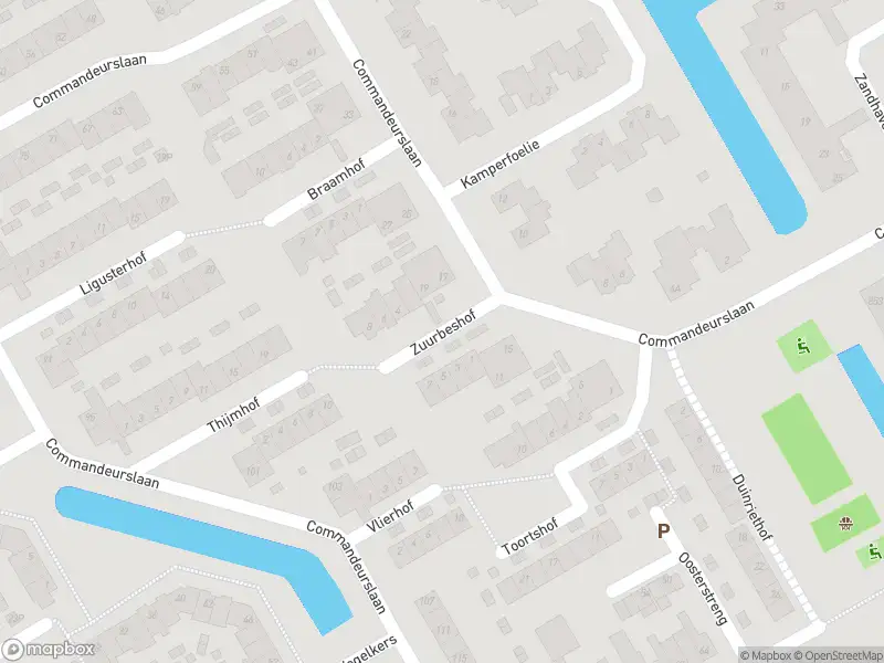 Ambulance met grote spoed naar de Zuurbeshof in Heemskerk