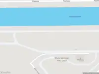 Ambulance met grote spoed naar de Plaatweg in Spijkenisse