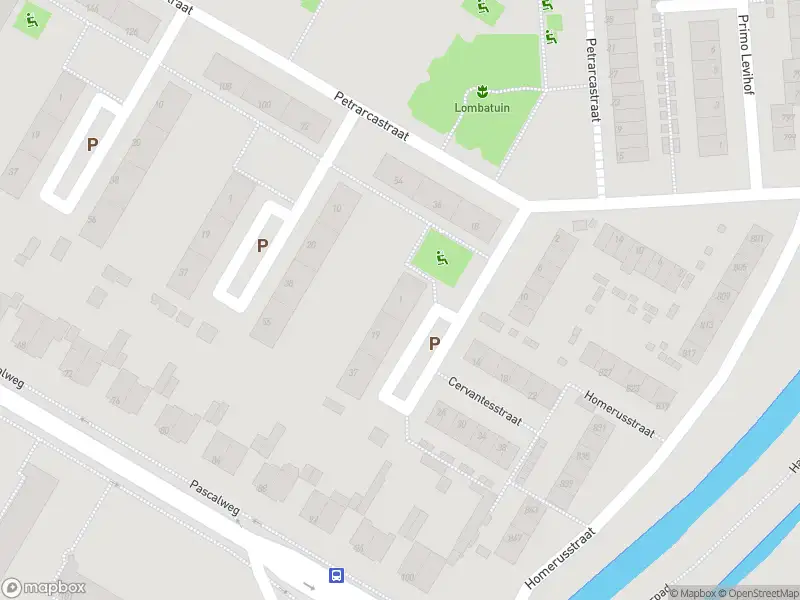 Ambulance met grote spoed naar de Cervantesstraat in Rotterdam
