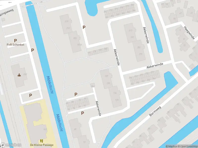 Ambulance met gepaste spoed naar de Akkerwinde in Capelle aan den IJssel