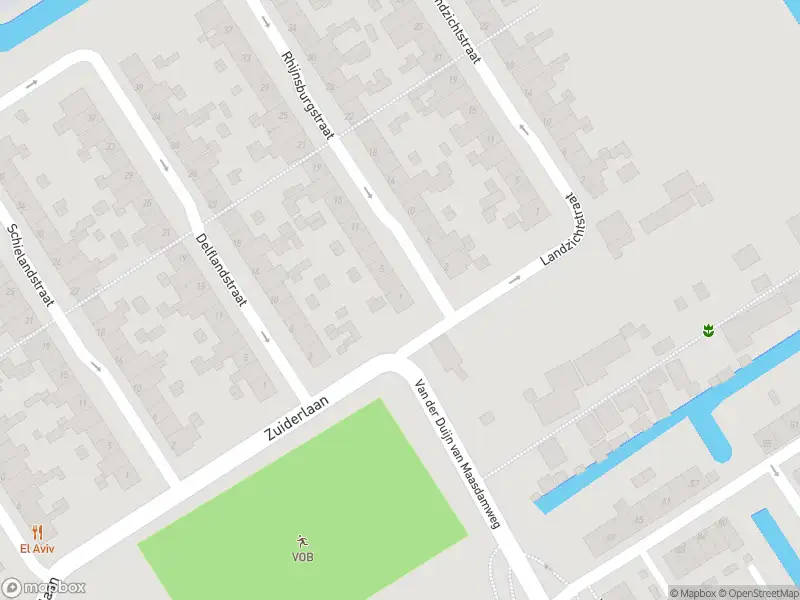 Ambulance met gepaste spoed naar de Rhijnsburgstraat in Rotterdam