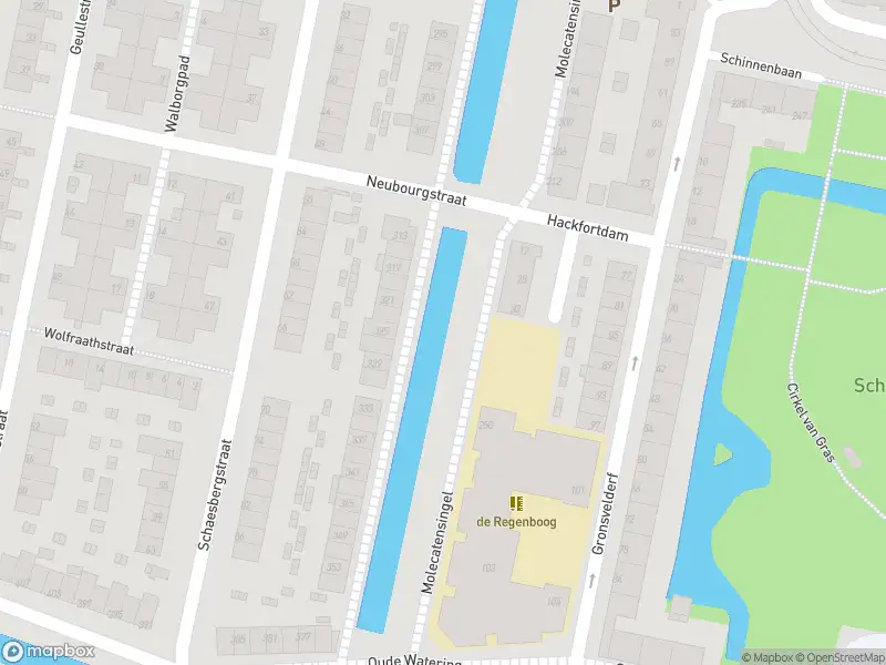 Ambulance met grote spoed naar de Molecatensingel in Rotterdam