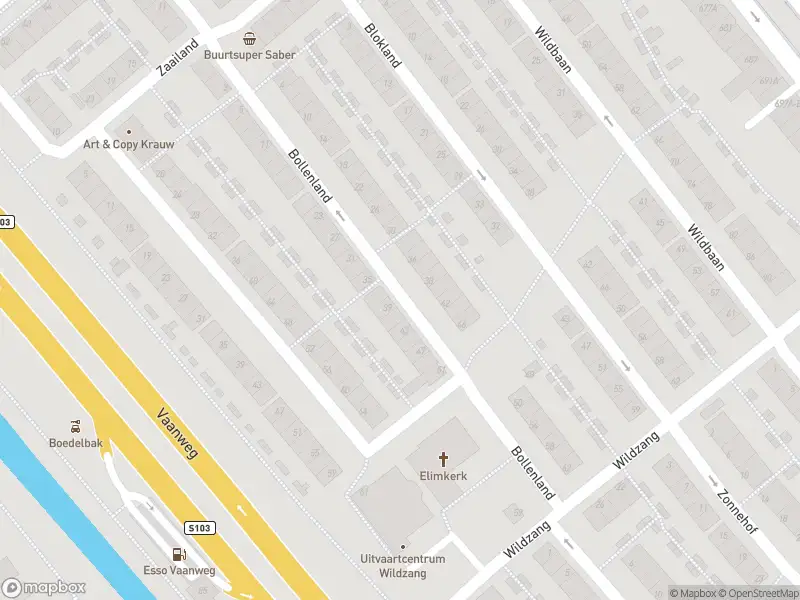 Ambulance met grote spoed naar de Bollenland in Rotterdam