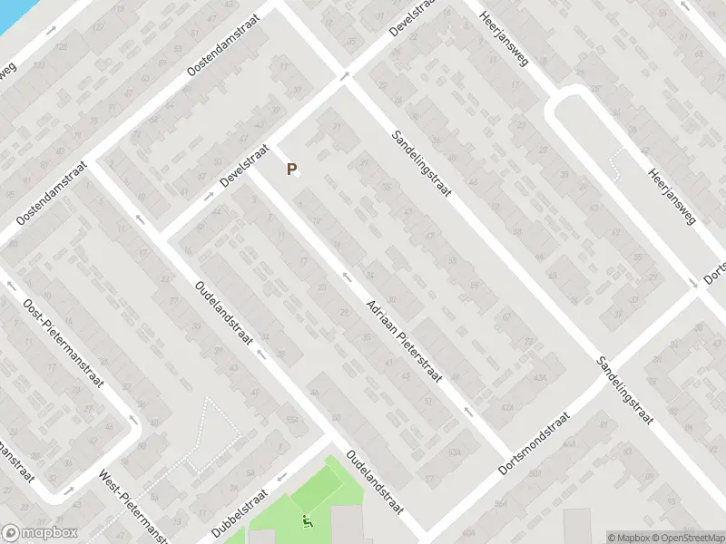 Ambulance met grote spoed naar de Adriaan Pieterstraat in Rotterdam