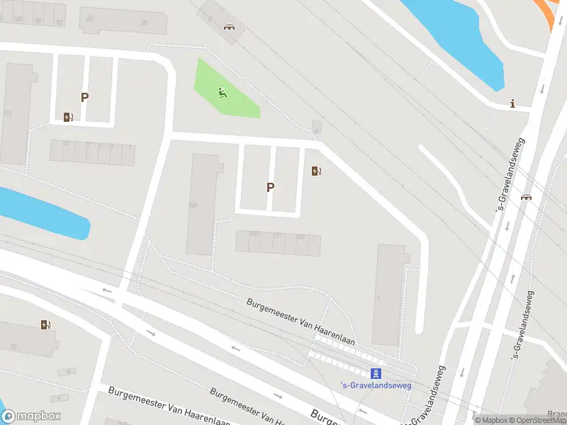 Ambulance met gepaste spoed naar de Louis Raemaekersstraat in Schiedam