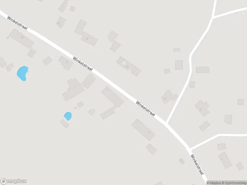 Brandweer met gepaste spoed naar de Winkelstraat in Lierop vanwege een buitenbrand