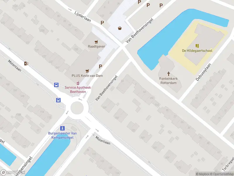 Ambulance met grote spoed naar de Van Beethovensingel in Rotterdam