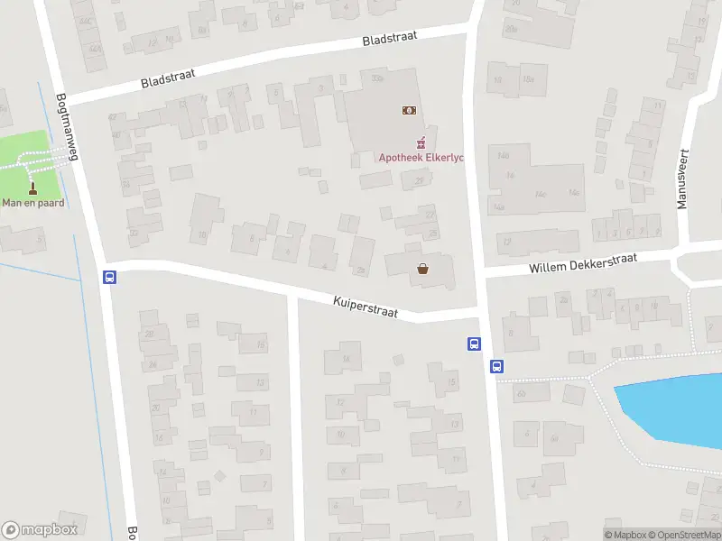 Ambulance met gepaste spoed naar de Kuiperstraat in Tuitjenhorn