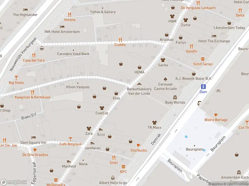 Ambulance met grote spoed naar de Nieuwe Nieuwstraat in Amsterdam