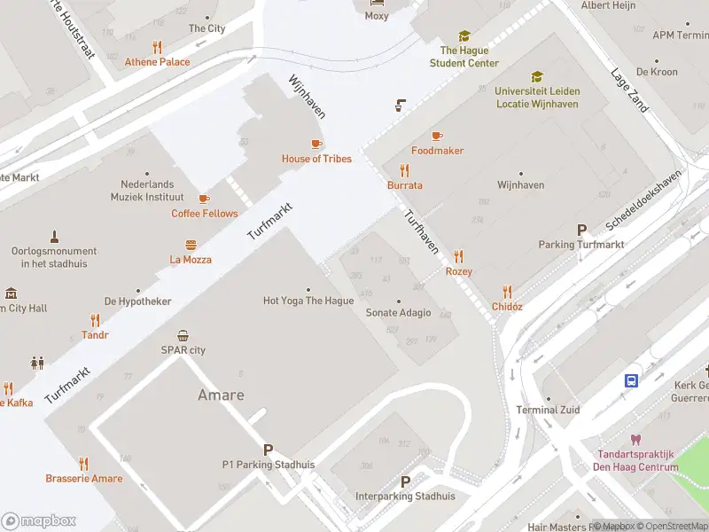 Ambulance met gepaste spoed naar de Turfmarkt in 's-Gravenhage